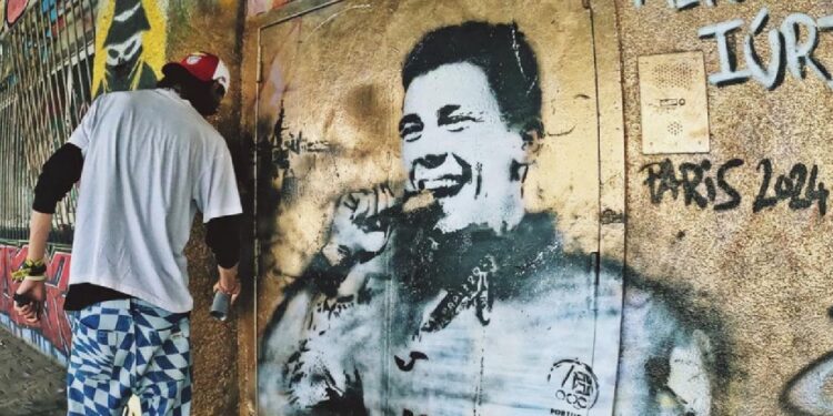 Iúri Leitão torna-se estrela de mural em Paris