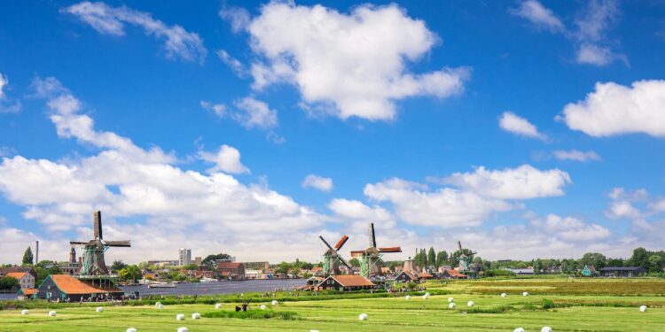 Há um novo país que está a atrair a emigração nacional