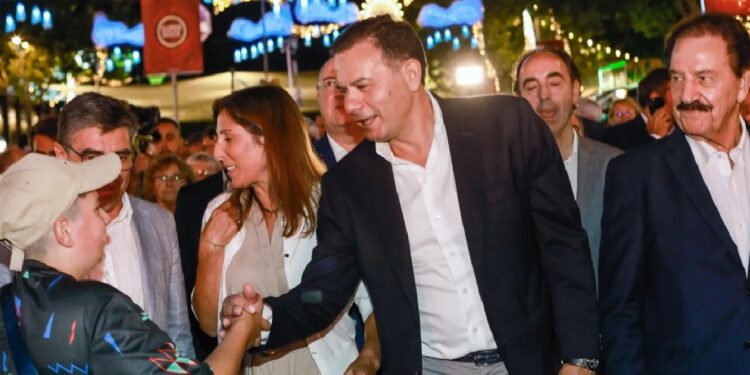 Governo diz estar empenhado em que emigrantes regressem ao país 11 Governo diz estar empenhado em que emigrantes regressem ao país