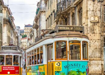 Turismo foi responsável por quase metade do crescimento do PIB em 2023