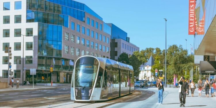 Salário superior a 6.000 euros no Luxemburgo para fluentes em português? Veja como se candidatar 11 Salário superior a 6.000 euros no Luxemburgo para fluentes em português? Veja como se candidatar