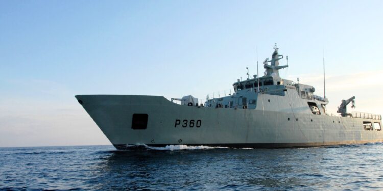 Navio português dobrou pela primeira vez Cabo da Boa Esperança a caminho de Maputo