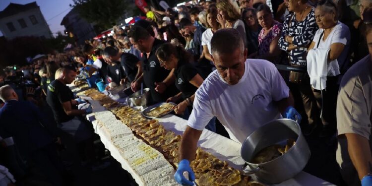 A “maior bifana do mundo” foi cozinhada em Vendas Novas 11 A “maior bifana do mundo” foi cozinhada em Vendas Novas