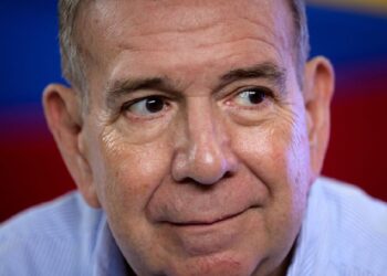 Venezuela: Justiça ordena detenção de líder da oposição González Urrutia