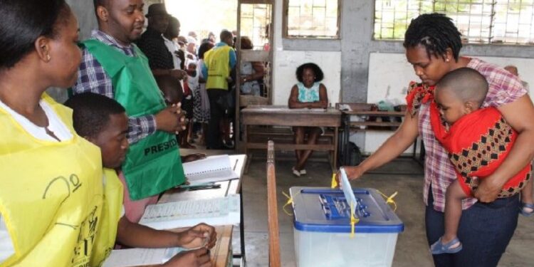 Cravinho lidera missão de observação da CPLP às eleições de Moçambique 11 Cravinho lidera missão de observação da CPLP às eleições de Moçambique