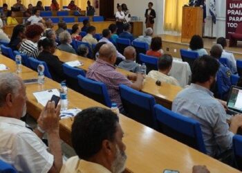 Escritores de língua portuguesa reunidos na Cidade da Praia