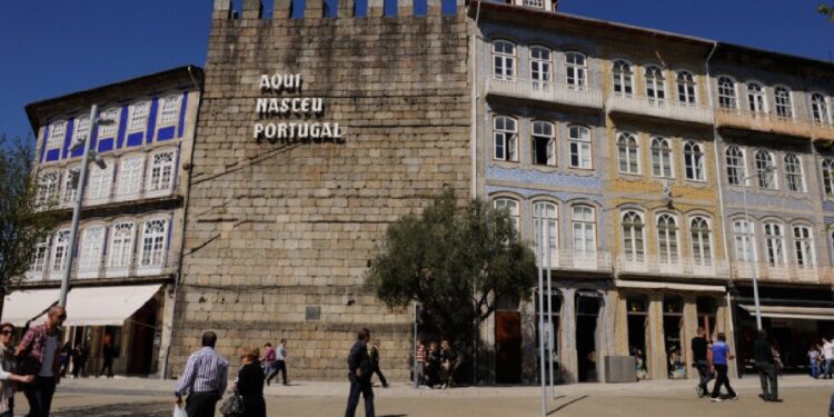 Já pode voltar a visitar a emblemática torre onde “nasceu Portugal”