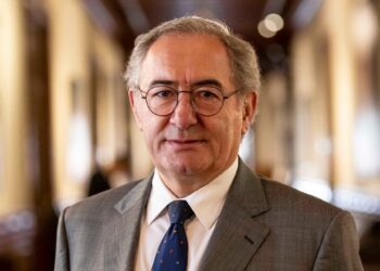 Secretário das Comunidades visita portugueses e lusodescendentes no Rio de Janeiro