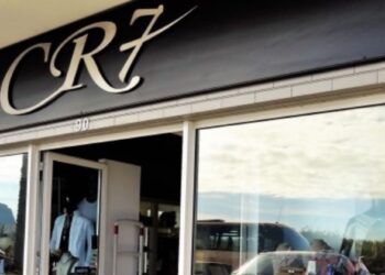 Lojas de marca de Ronaldo fecham