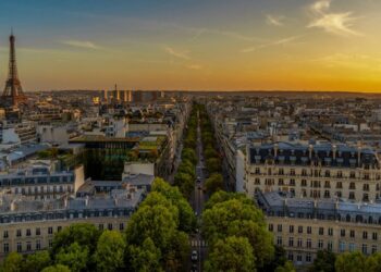 Círculo Luso-Económico inaugurado em França na presença de Durão Barroso