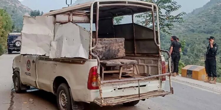 Caravana de diplomatas com portugueses alvo de explosão no Paquistão 11 Caravana de diplomatas com portugueses alvo de explosão no Paquistão