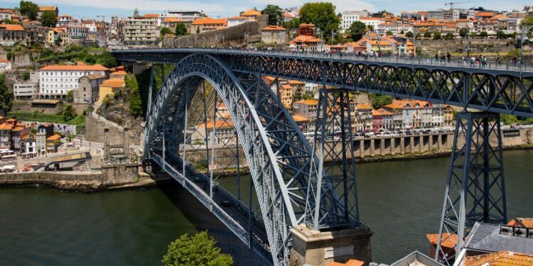 Portugal mantém 25.º lugar no 'ranking' de competitividade IMD