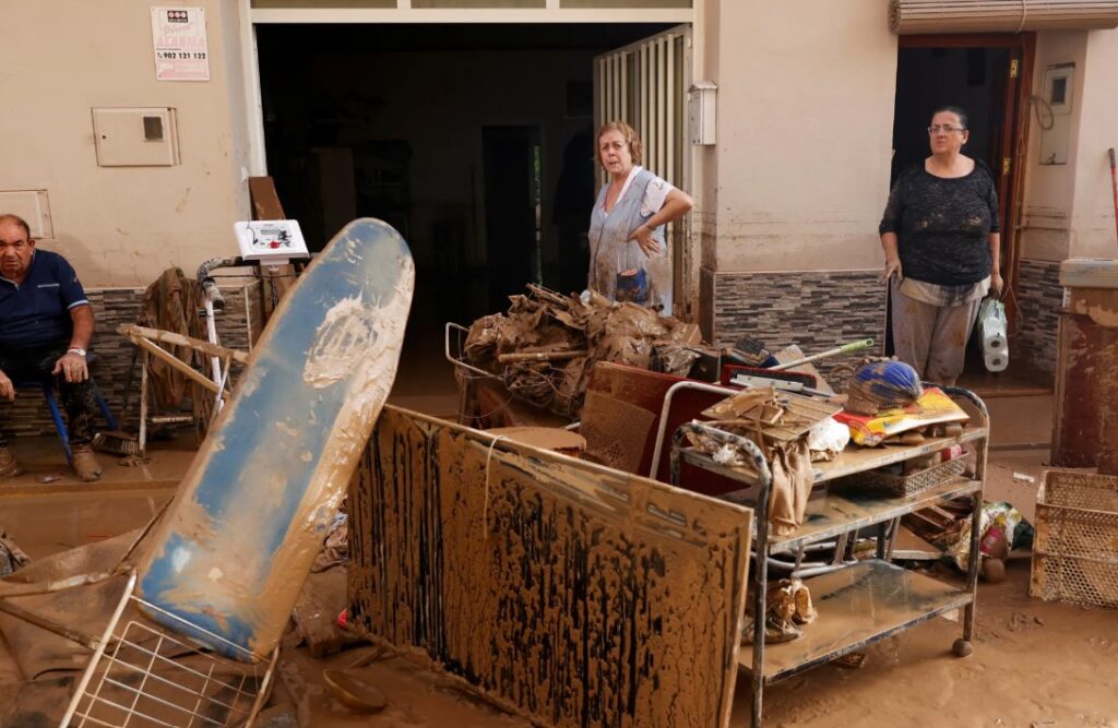 Casas inundadas e carros destruídos. As imagens do temporal em Espanha
