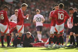 Arrepiante: Joelhada deixou jogador com a cabeça neste estado 15 Arrepiante: Joelhada deixou jogador com a cabeça neste estado