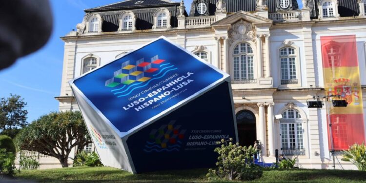 Cimeira ibérica com 13 ministros portugueses e 12 espanhóis em Faro 11 Cimeira ibérica com 13 ministros portugueses e 12 espanhóis em Faro