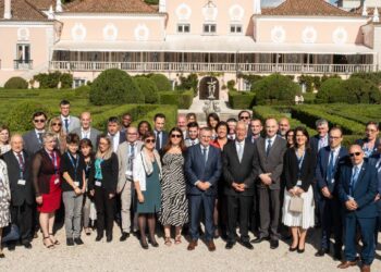 Autarcas de origem portuguesa eleitos em França recebidos em Belém (com fotos)