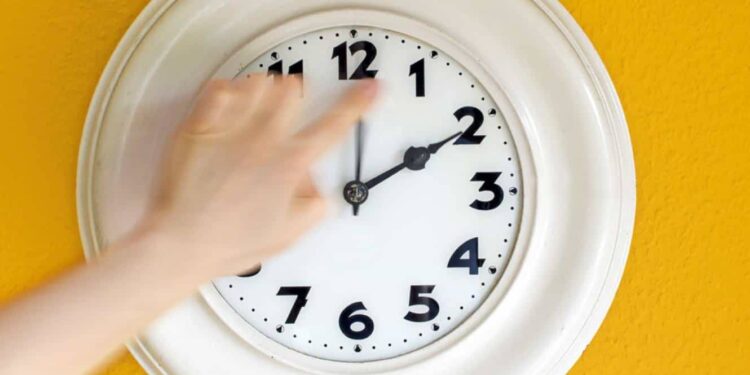 Mudança da Hora: O impacto secreto no seu corpo que ninguém lhe contou 11 Mudança da Hora: O impacto secreto no seu corpo que ninguém lhe contou