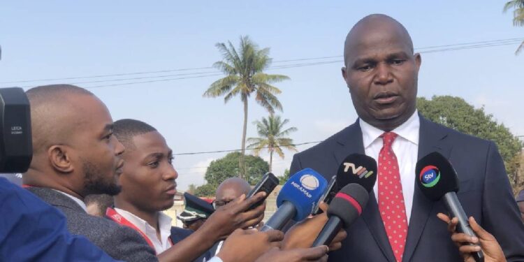 Moçambique: Daniel Chapo, de quase desconhecido a presidente 11 Moçambique: Daniel Chapo, de quase desconhecido a presidente