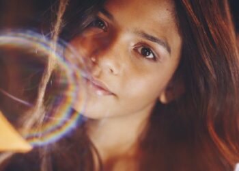 Victoria Nicole leva ‘Esperança’ à Eurovisão Júnior. Conheça-a e ouça a música