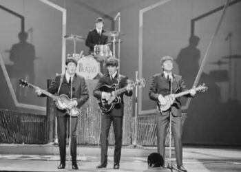 "Guitarra histórica" dos Beatles pode arrecadar mais de 700 mil em leilão