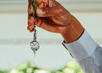 Comprar casa ficou quase 10% mais caro num ano. Onde custa mais?