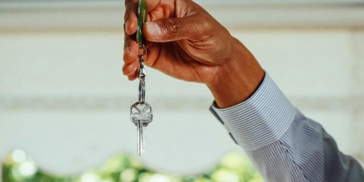 Comprar casa ficou quase 10% mais caro num ano. Onde custa mais?