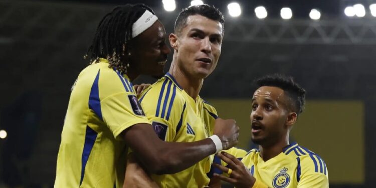 Cristiano Ronaldo faz dedicatória especial após marcar na Champions (COM FOTOS) 11 Cristiano Ronaldo faz dedicatória especial após marcar na Champions (COM FOTOS)