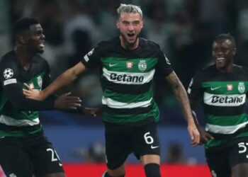 Há um defesa do Sporting entre os centrais com melhor jogo aéreo do mundo