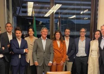 Embaixador de Portugal reúne com representantes do Conselho da Diáspora Portuguesa