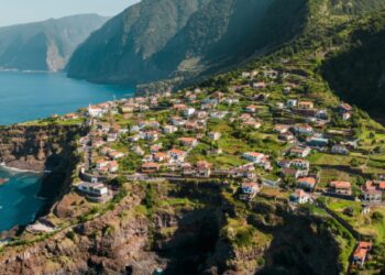 Viajar para o Funchal ficou mais caro, mas há uma razão