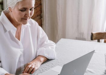 Tem 55 anos? Já pode pedir a pré-reforma. Eis o que tem de fazer