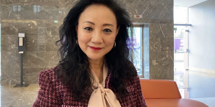 Conselheira das Comunidades Portuguesas da China suspende mandato