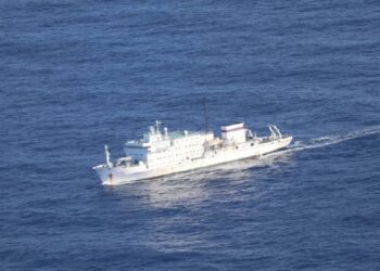 Força Aérea Portuguesa monitoriza navio científico russo