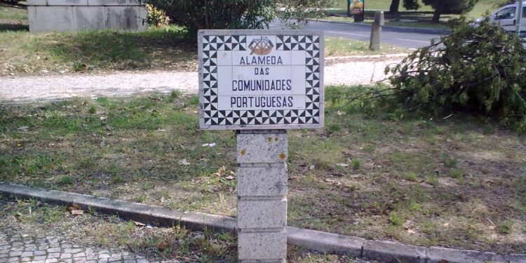 Onde estão as maiores comunidades portuguesas fora de Portugal? 11 Onde estão as maiores comunidades portuguesas fora de Portugal?