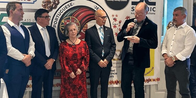 Comunidade madeirense em Jersey homenageou João Carlos Nunes 11 Comunidade madeirense em Jersey homenageou João Carlos Nunes