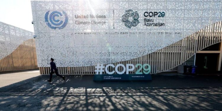 Comitiva portuguesa liderada pela ministra do Ambiente e Energia