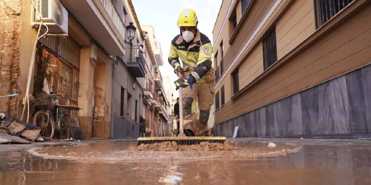 Portugal envia mais de 100 operacionais para ajudar nas operações em Valência após as inundações 11 Portugal envia mais de 100 operacionais para ajudar nas operações em Valência após as inundações