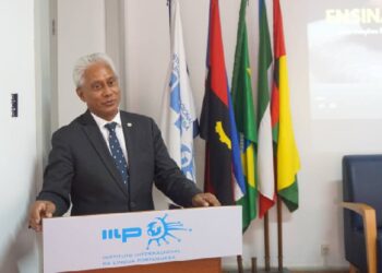 Secretário Executivo da CPLP visita Instituto Internacional da Língua Portuguesa 17 Secretário Executivo da CPLP visita Instituto Internacional da Língua Portuguesa