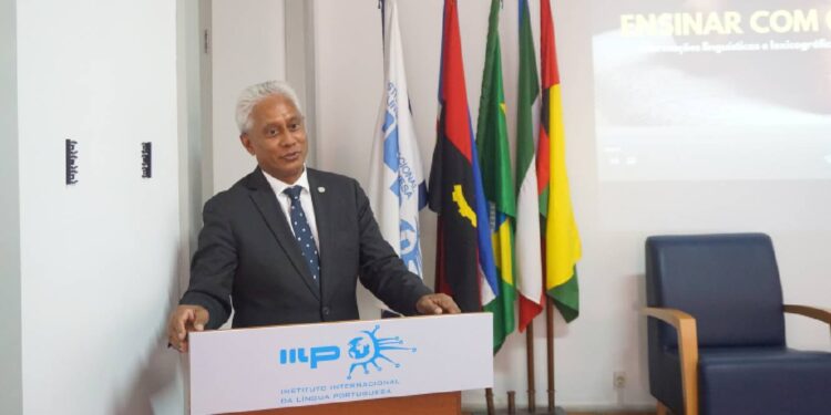 Secretário Executivo da CPLP visita Instituto Internacional da Língua Portuguesa