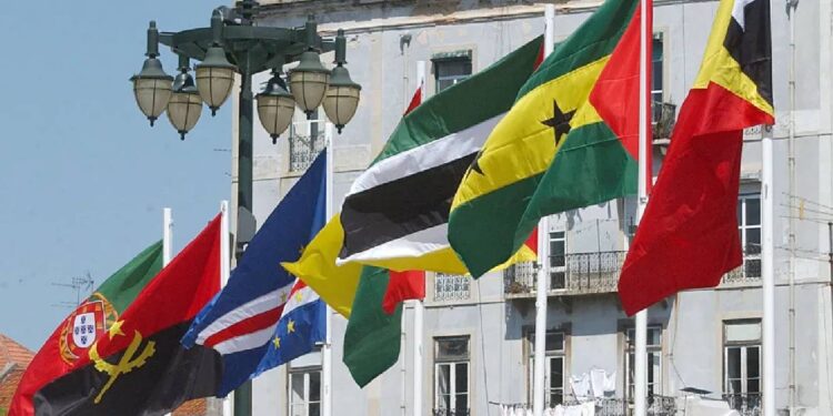 CPLP quer organismo para defender reconhecimento jurídico do sistema terrestre