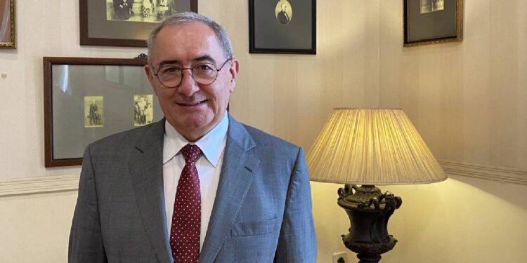 José Cesário resume as medidas do Orçamento de Estado para a área das Comunidades