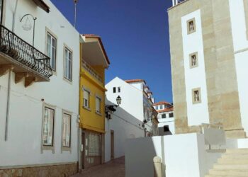 Casais só com um jovem até 35 anos excluídos da garantia pública 19 Casais só com um jovem até 35 anos excluídos da garantia pública