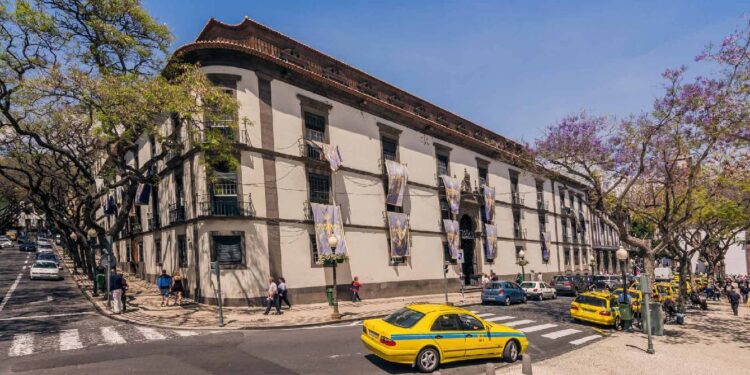 Politóloga aponta degradação da situação política na Madeira 11 Politóloga aponta degradação da situação política na Madeira